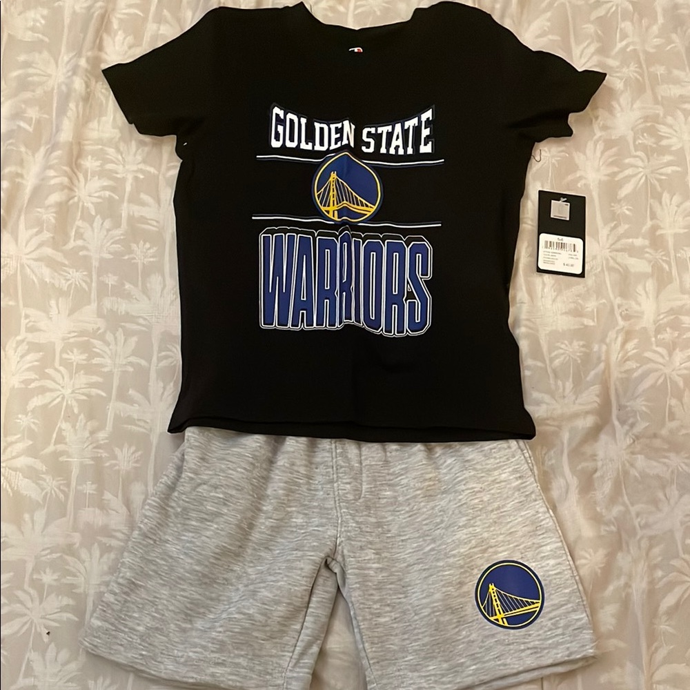 Golden State Warriors Black T-Shirt and Gray Shorts Set
